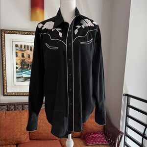 Men's Black Western Embroidered Button-Up Shirt